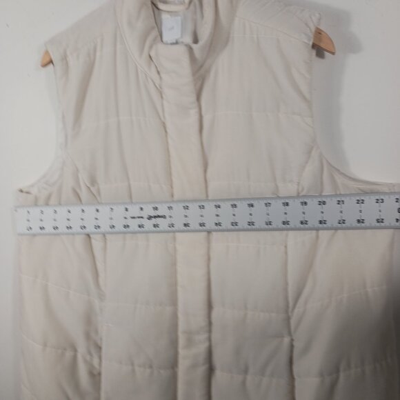 J. Jill, 2X Cream Colored Velvety Velour Puffer Vest, Zip & Snap Front, Pockets - Picture 10 of 14